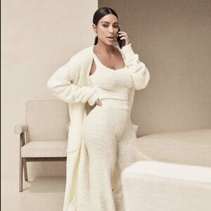 SKIMS FUZZY LOUNGE TWO PIECE SET/ S/M